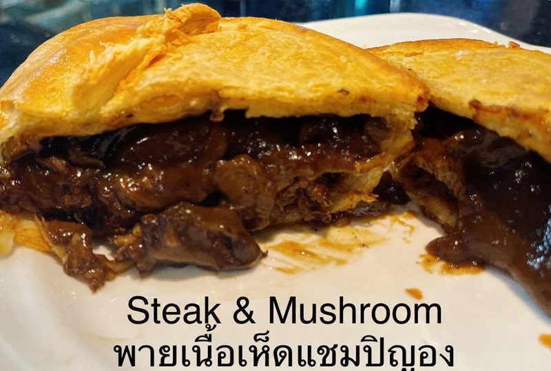 STEAK & MUSHROOM PIE